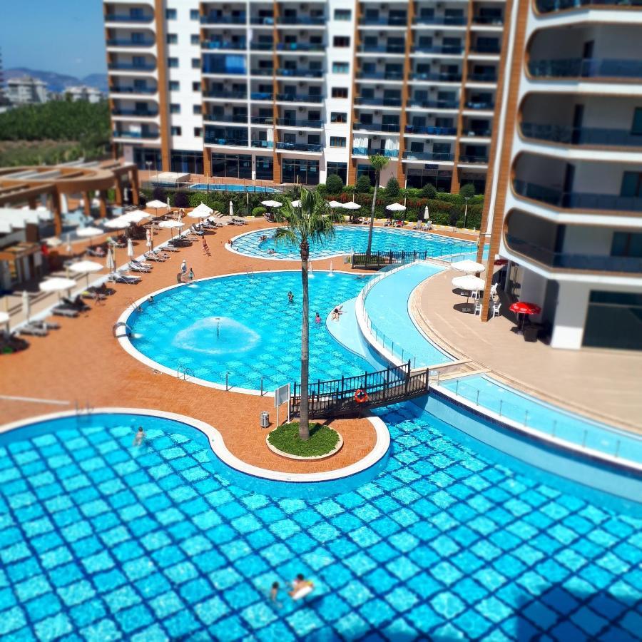 Daire Azura Park -- шикарное место для вас -- вид на море, на бассейн, горный воздух и свой пляж - забронируйте сейчас