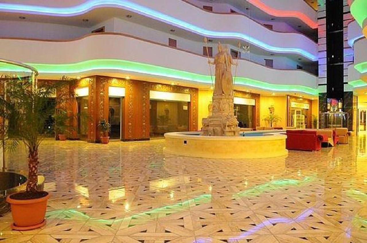 Azura Park -- шикарное место для вас -- вид на море, на бассейн, горный воздух и свой пляж - забронируйте сейчас Alanya
