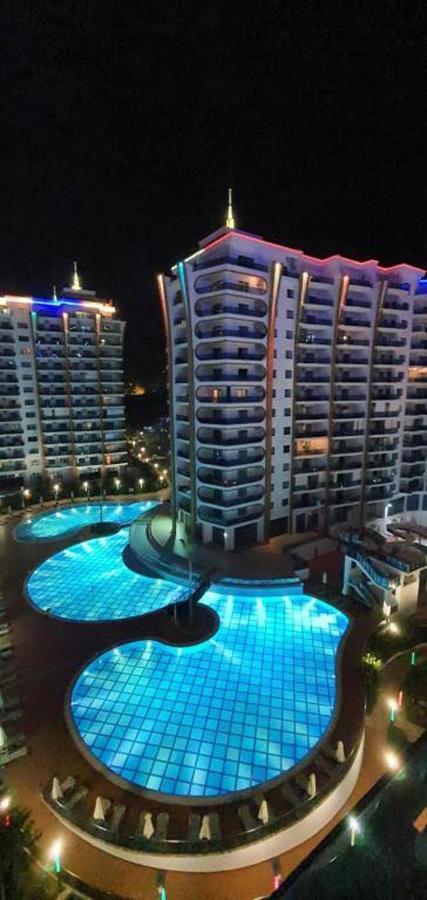 Azura Park -- шикарное место для вас -- вид на море, на бассейн, горный воздух и свой пляж - забронируйте сейчас *